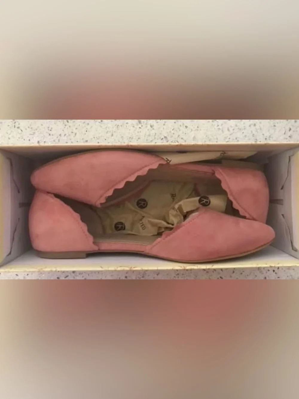 NIB Women's Pink Scalloped Slip-On Flats